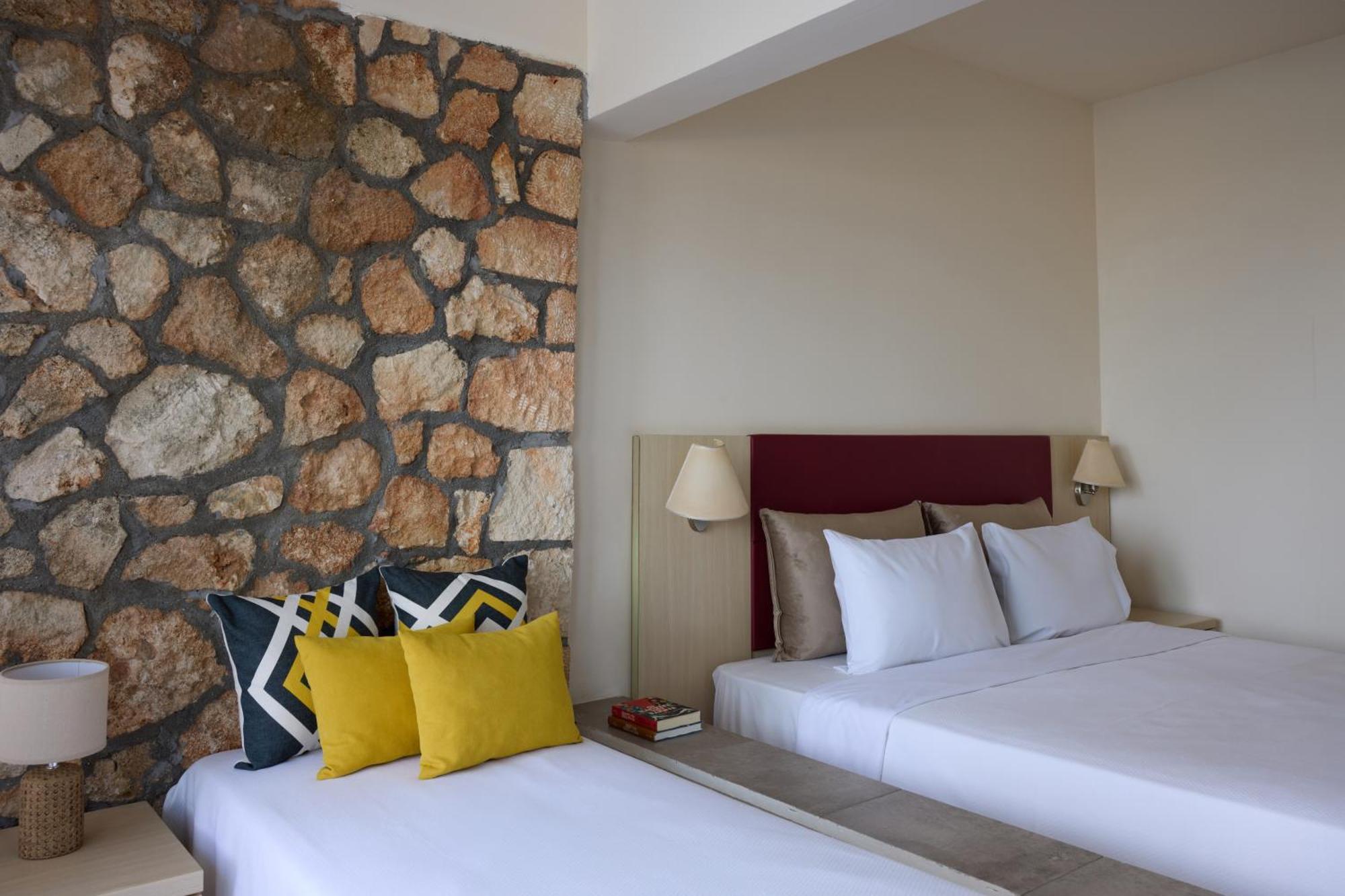Blue Bay Beach Resort Ialysos  Buitenkant foto